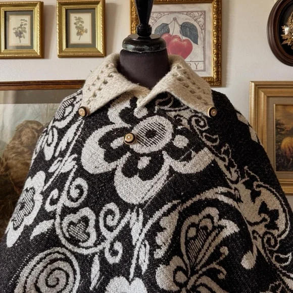 70s vintage boho poncho - Picture 2 of 7